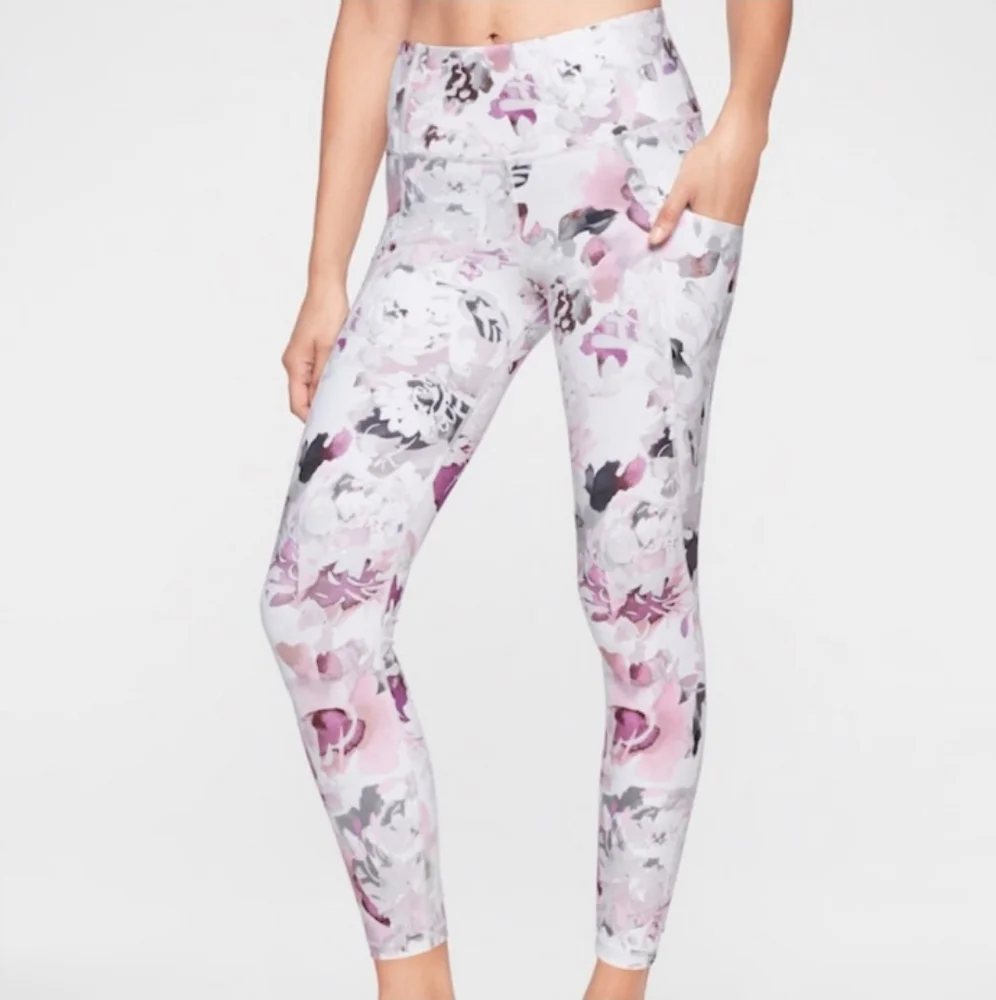 Athleta Salutation Tight Peony 7/8 Leggings Stash Pockets Womens Size XXS - Picture 1 of 11